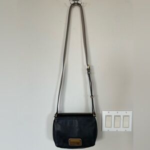 MARC BY MARC JACOBS 100%Cow  Leather Crossbody Bag Perfect Condition White Black